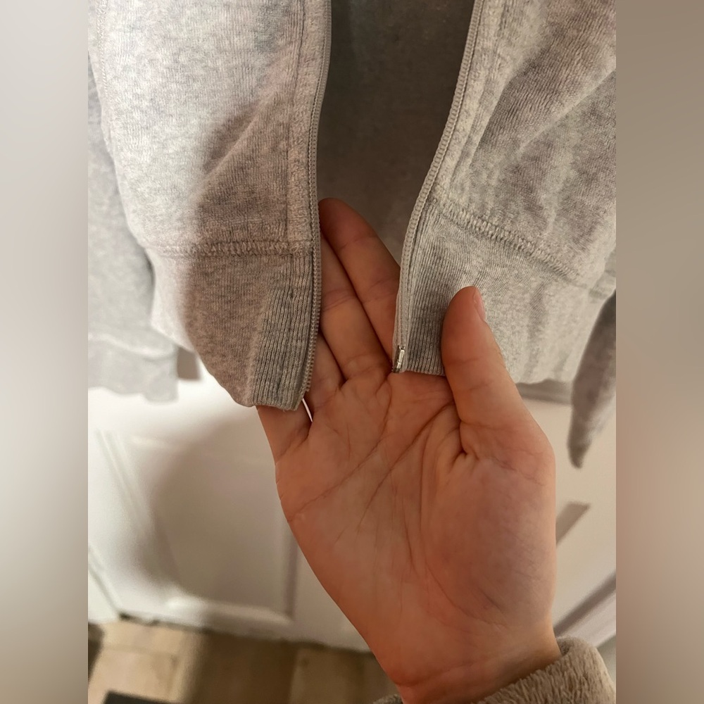 Juicy Couture Light Gray Hoodie with Embellished Crown- size small - Picture 4 of 6